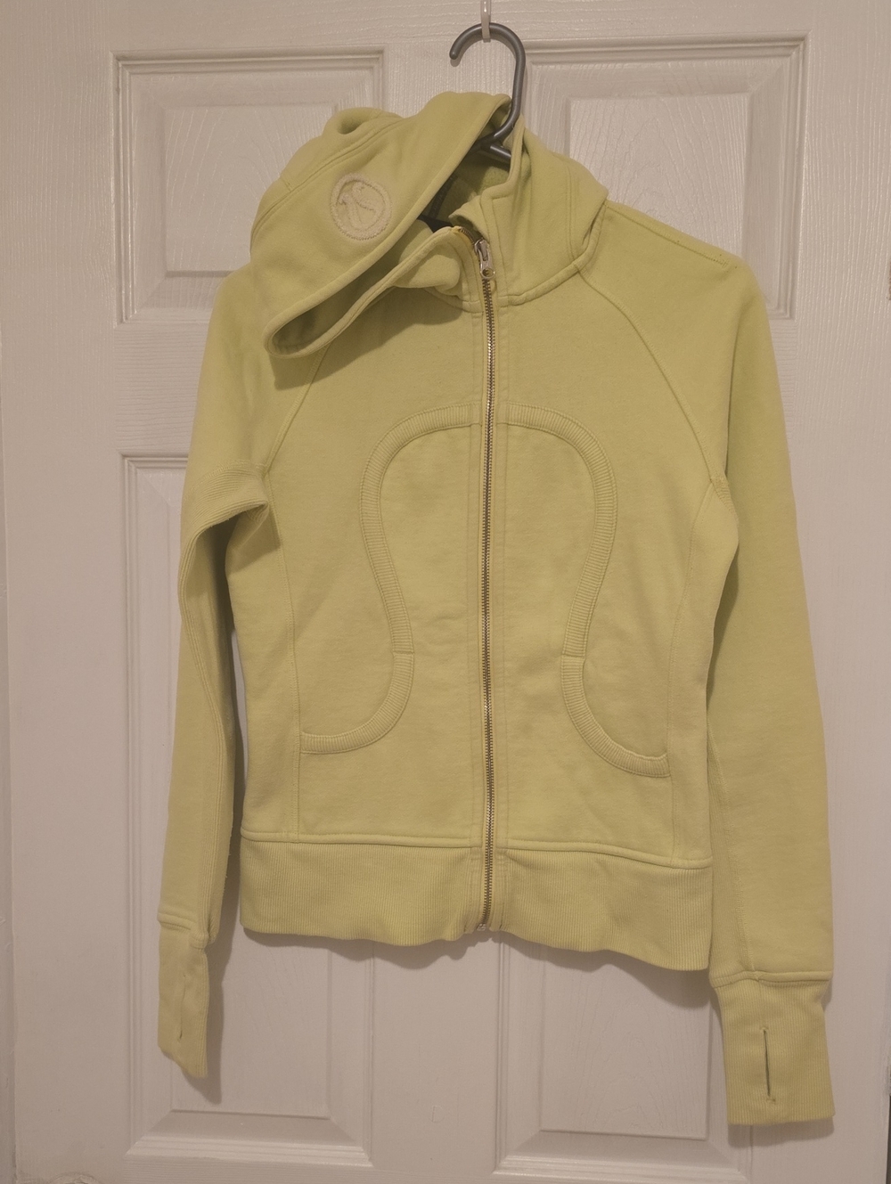 Lulukemon Women’s Light Green Zip-Up Jacket with Hood